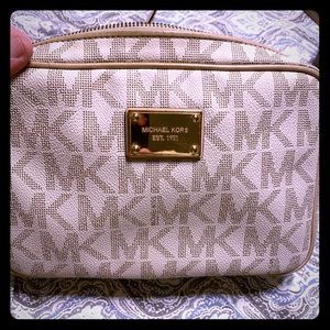 Authentic Michael Kors crossbody
